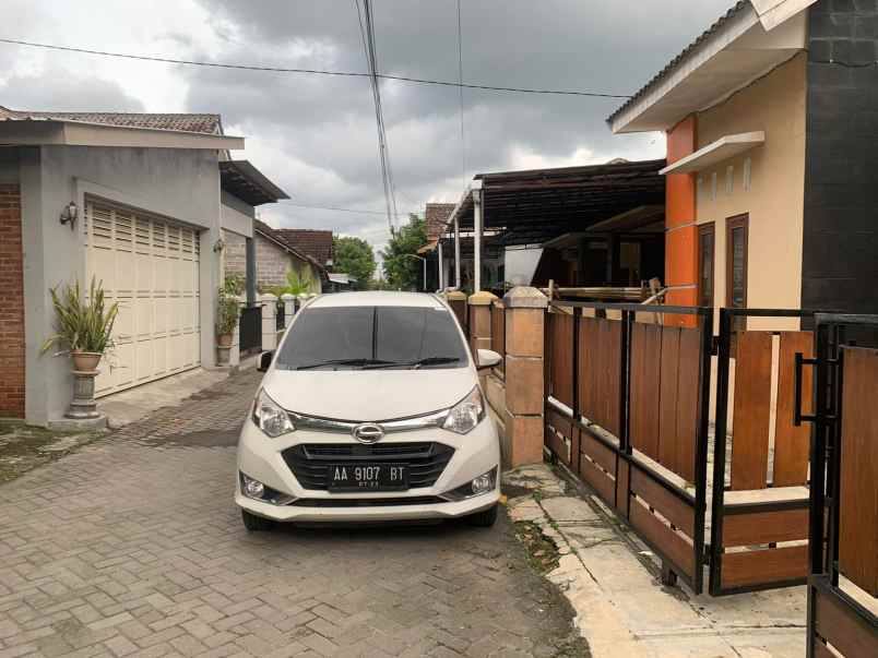 dijual rumah malangrejo wedomartani kec