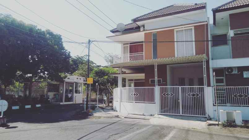 dijual rumah medokan asri