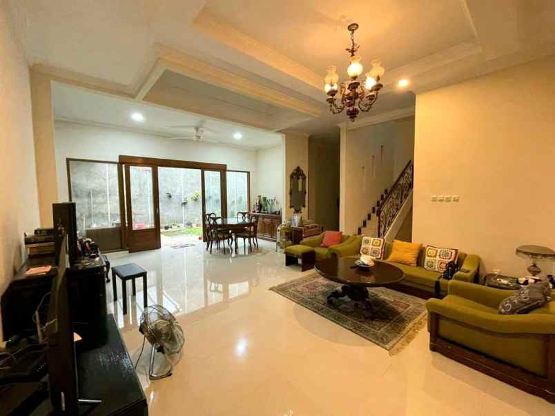 dijual rumah megapolitan cinere estate