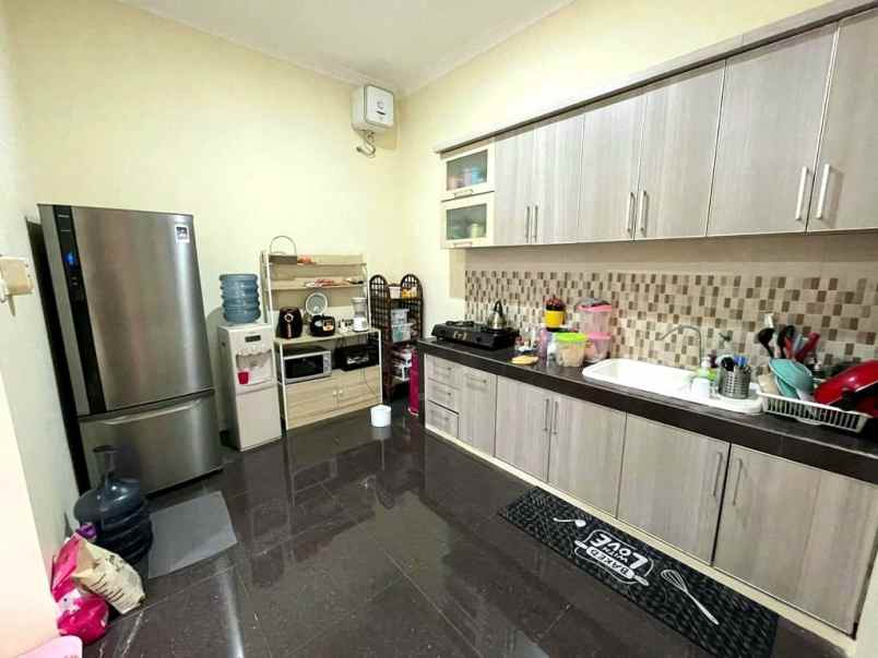 dijual rumah megapolitan cinere estate