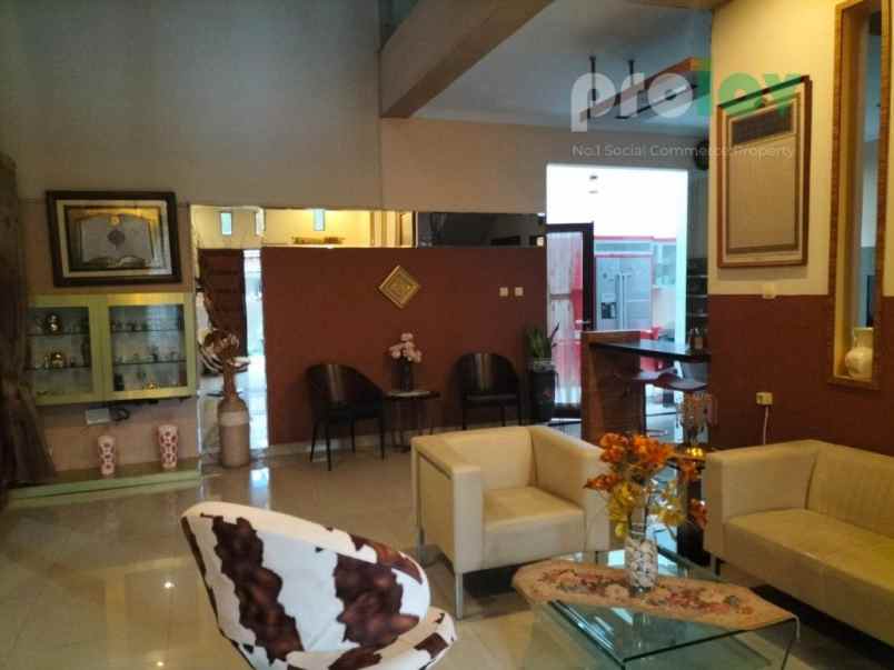 dijual rumah megaraya pasteur