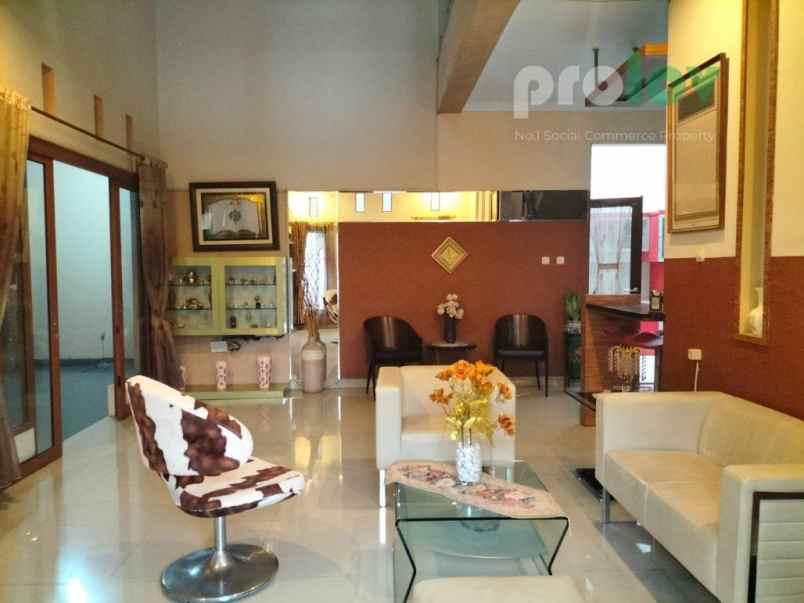 dijual rumah megaraya pasteur