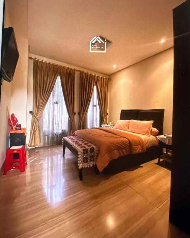 dijual rumah menteng