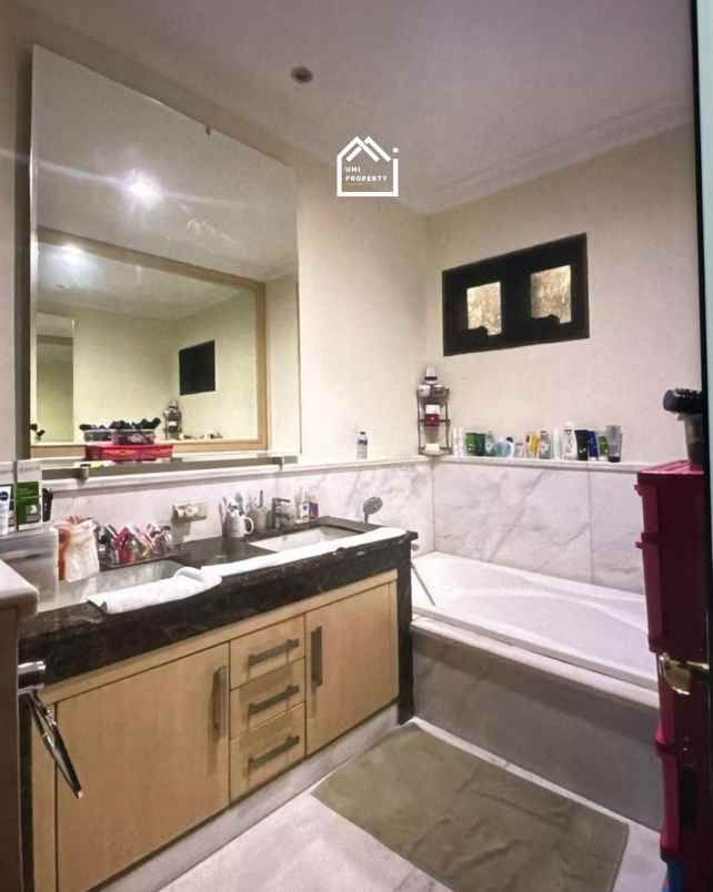 dijual rumah menteng