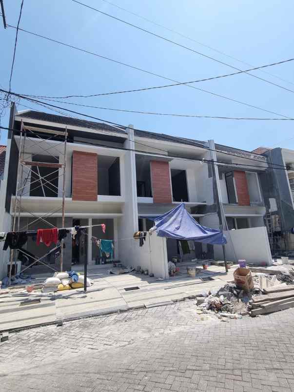 dijual rumah mulyosari pirma