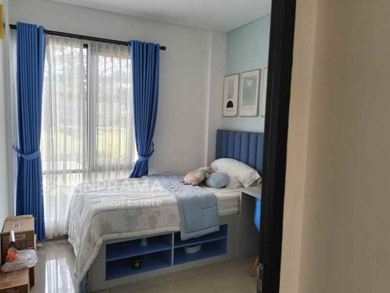 dijual rumah mustikasari