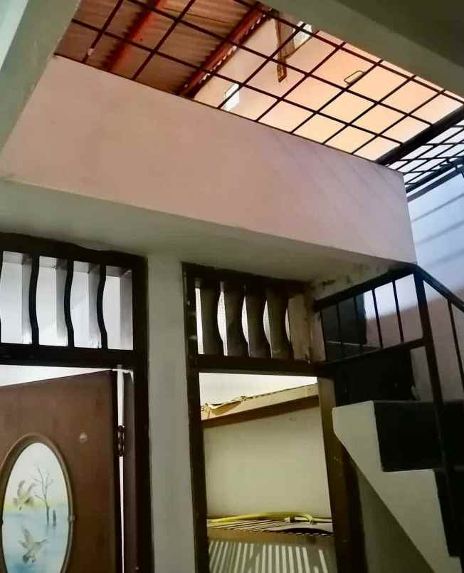 dijual rumah ngagel