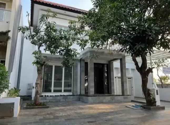 dijual rumah pakuwon city virginia regency
