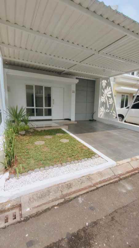 dijual rumah paradise city