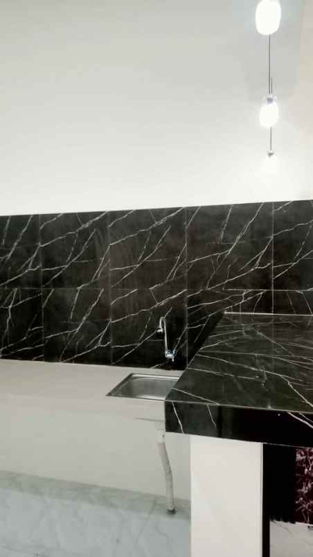 dijual rumah pelabuhan ketapang sukun