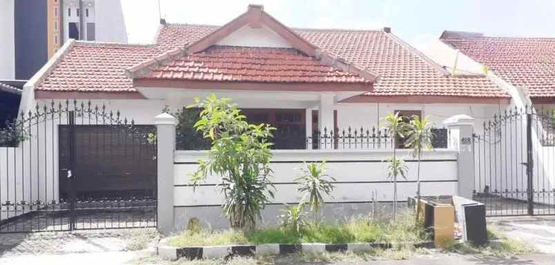 dijual rumah penjaringan sari