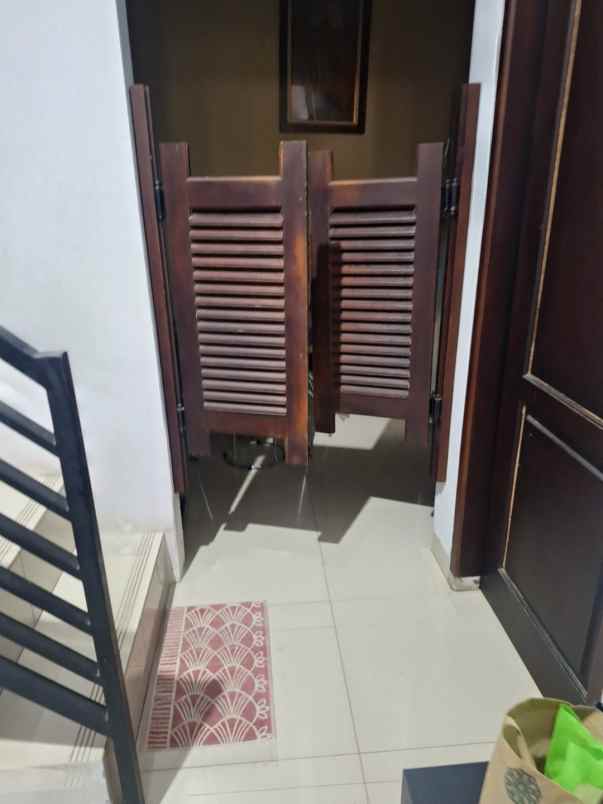 dijual rumah permata legenda mustika