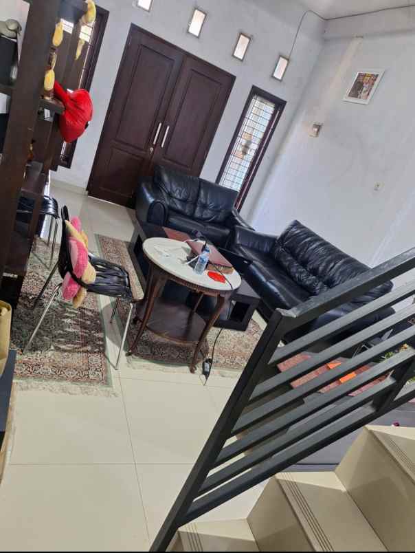 dijual rumah permata legenda mustika