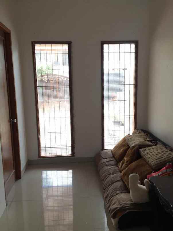 dijual rumah perumahan grand prima