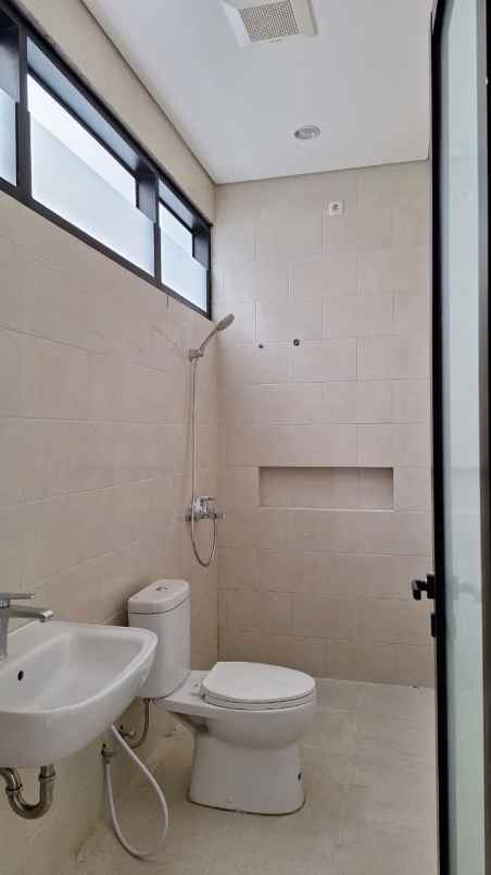 dijual rumah perumahan pantai mentari