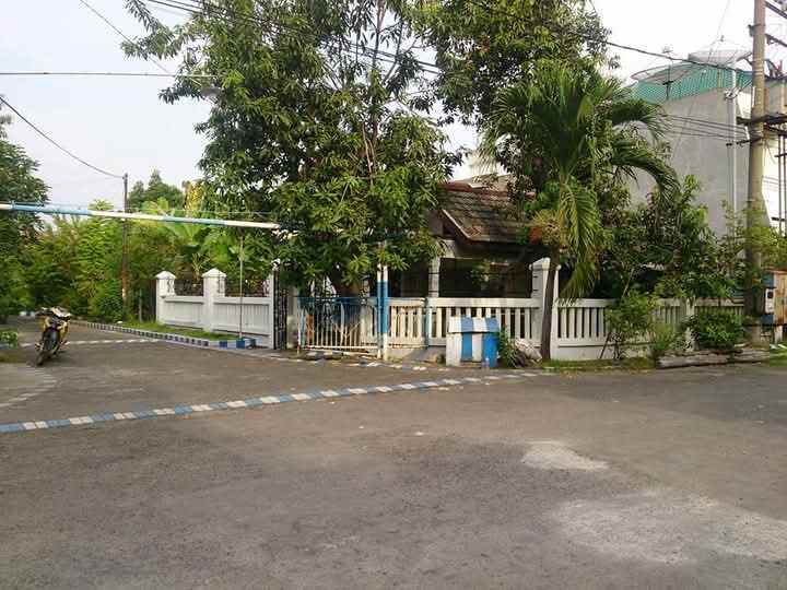 dijual rumah perumahan pucang anom sidoarjo