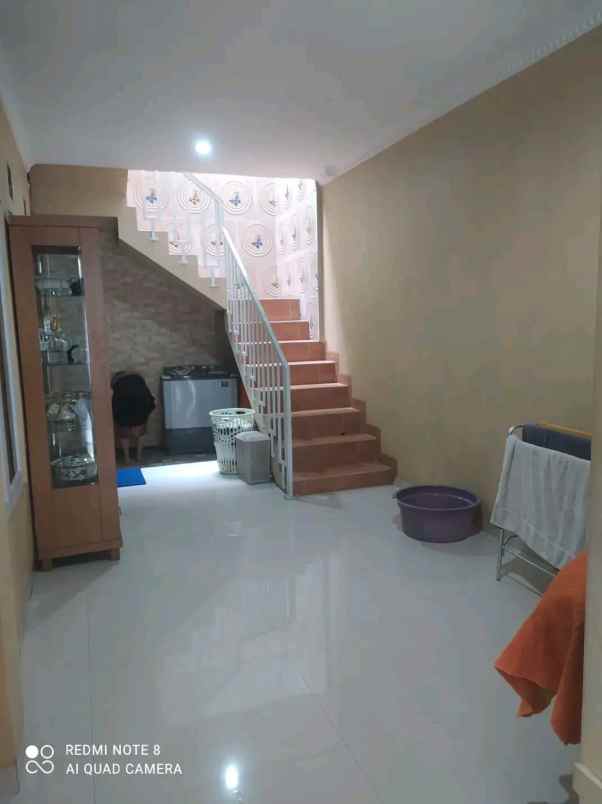 dijual rumah perumahan taman kota