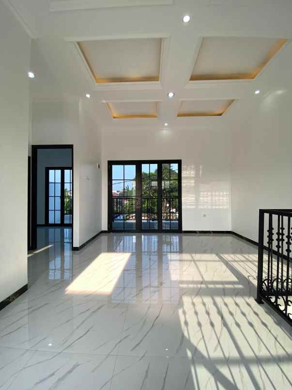 dijual rumah perumahan taman pesona