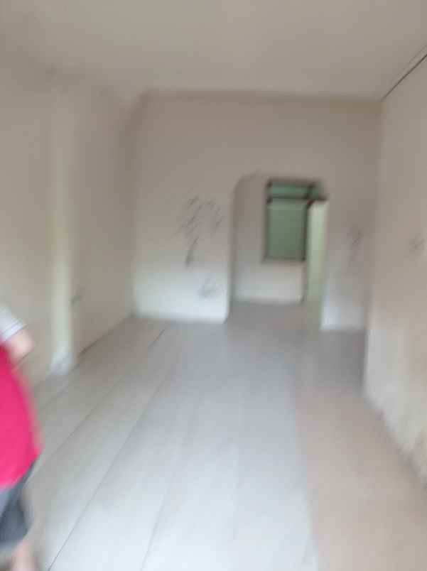 dijual rumah perumahan tytian indah