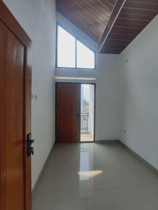 dijual rumah pocis serpong
