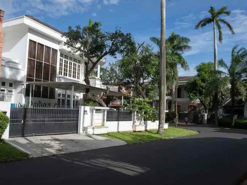 dijual rumah pondok indah