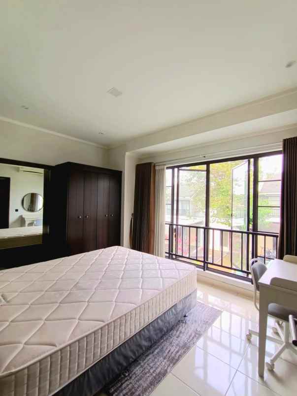 dijual rumah premiere terrace
