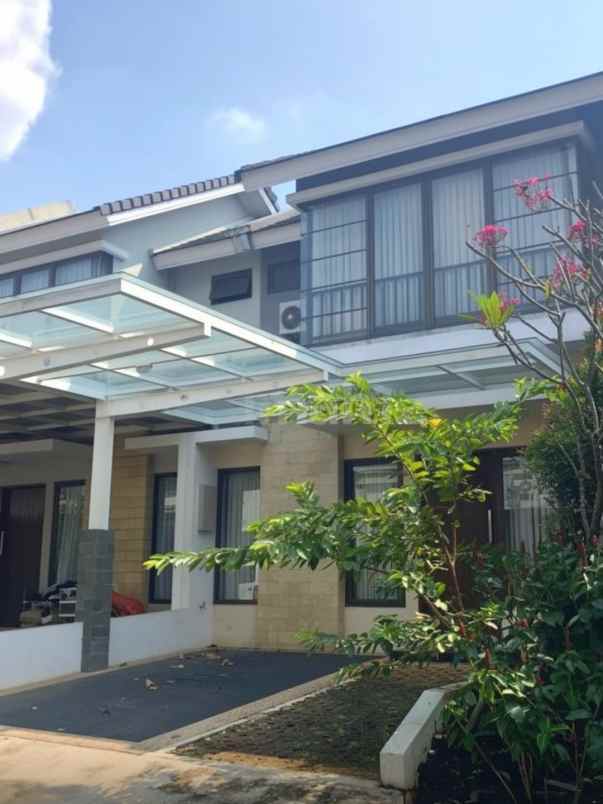 dijual rumah premiere terrace