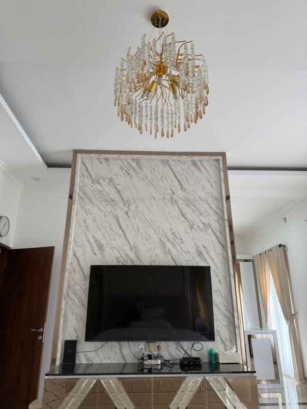 dijual rumah pulo asem