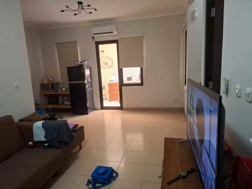 dijual rumah rawa kalong