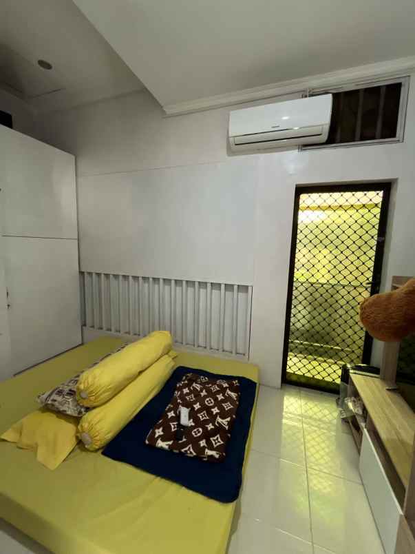 dijual rumah rumah dekat bandara pakis