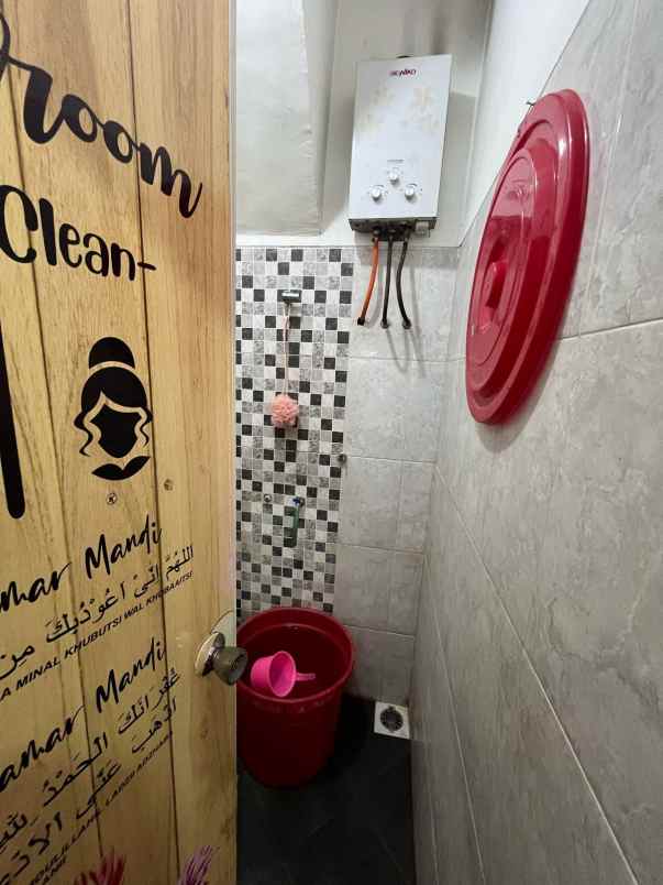 dijual rumah rumah dekat bandara pakis