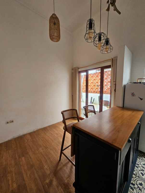 dijual rumah sampangan