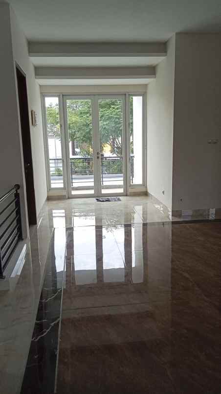 dijual rumah sampora cisauk kabupaten