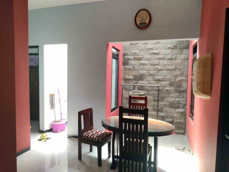 dijual rumah sawojajar