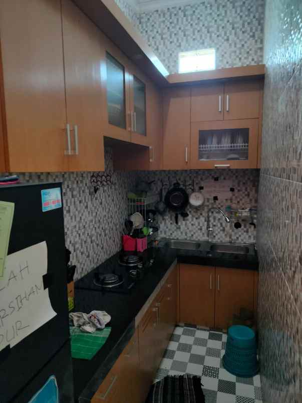 dijual rumah sawojajar