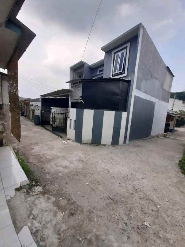 dijual rumah secondary bagus diwilayah cilodong depok