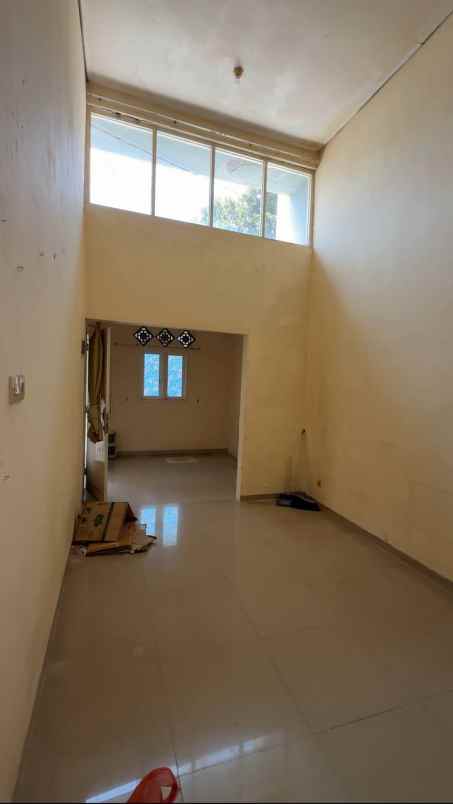 dijual rumah semanggi wonorejo