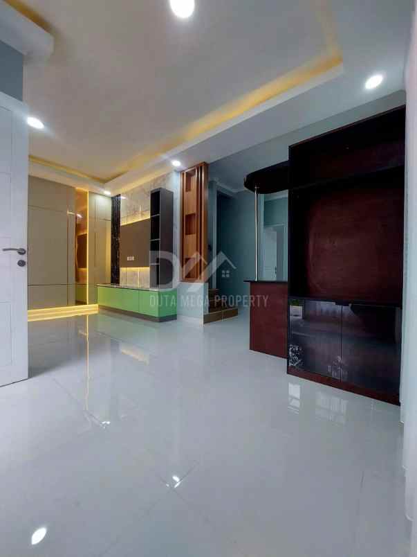 dijual rumah serpong park jelupang