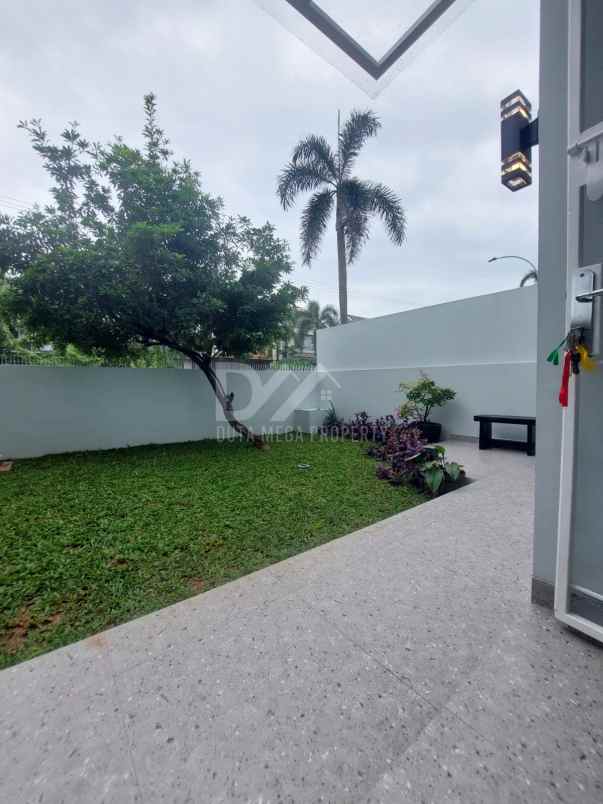 dijual rumah serpong park jelupang