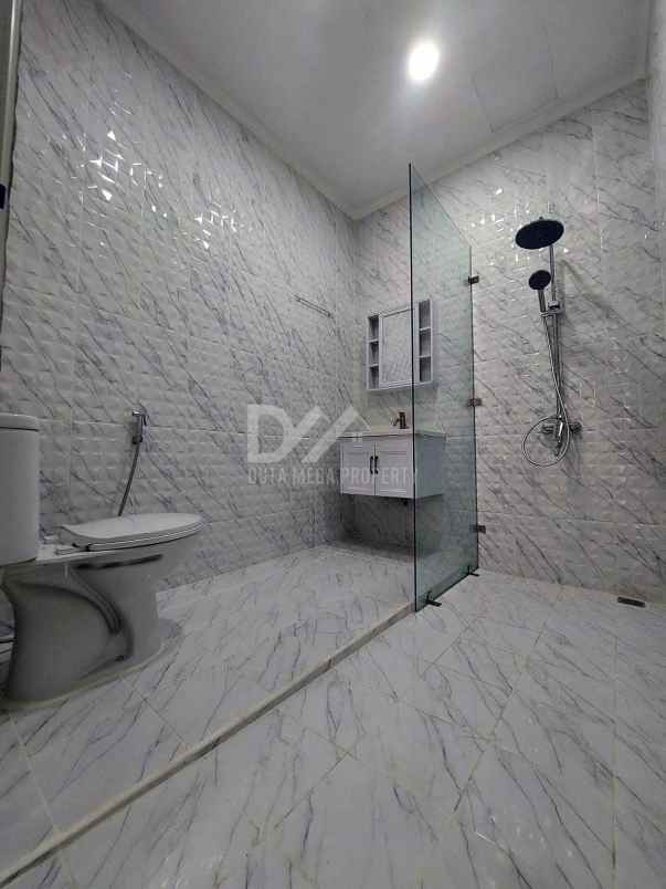 dijual rumah serpong park jelupang