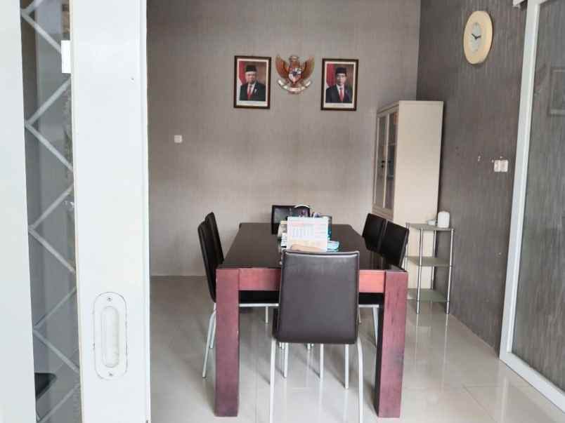 dijual rumah setiabudi regency