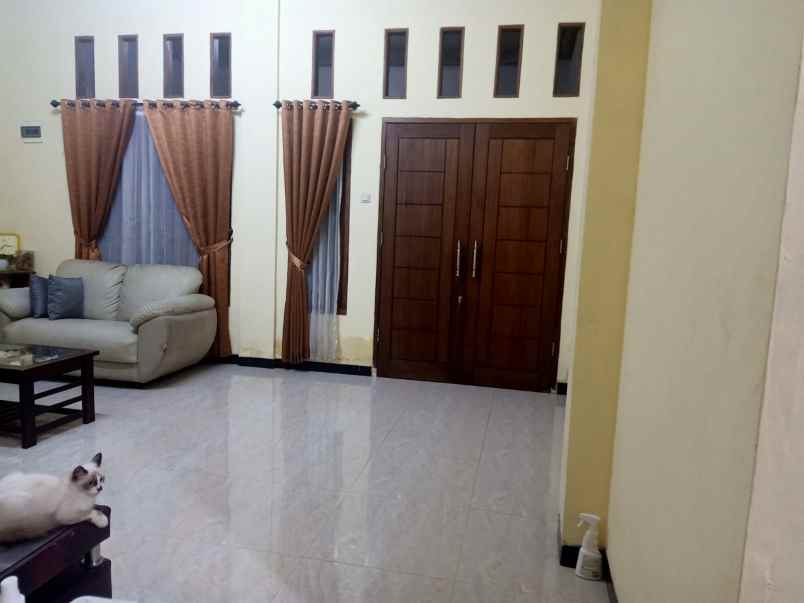 dijual rumah siap huni di komplek permata medang
