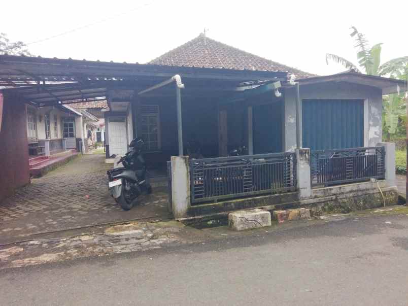 dijual rumah siap tempati pinggir jl