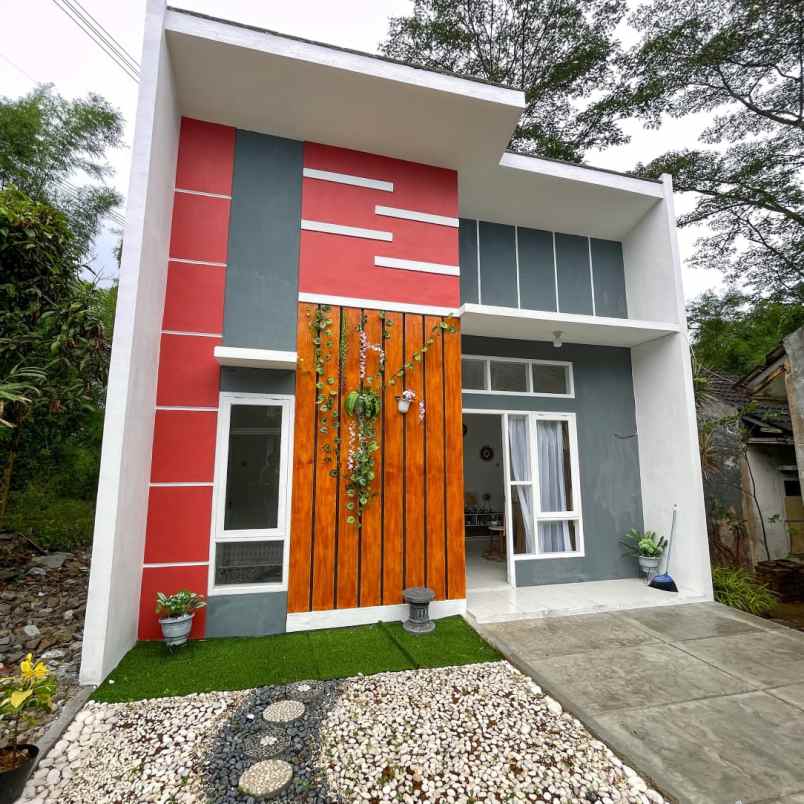 dijual rumah subsidi free carport di serang