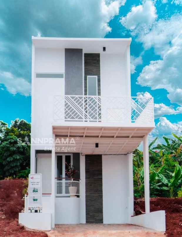 dijual rumah sukamaju