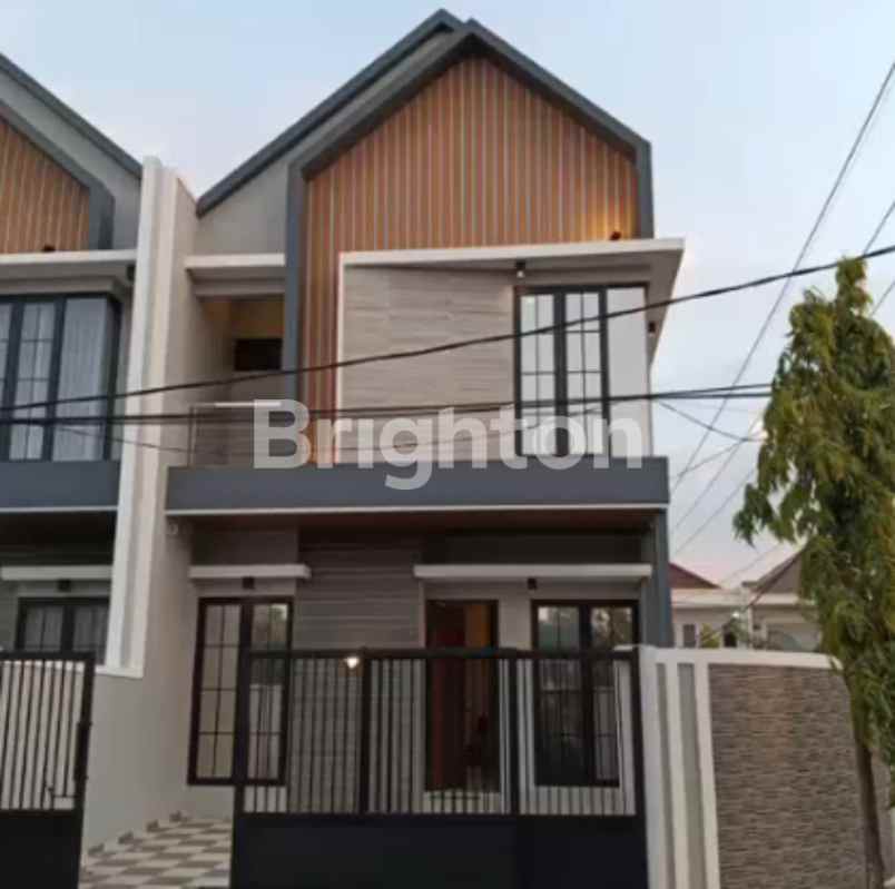 dijual rumah sutorejo prima
