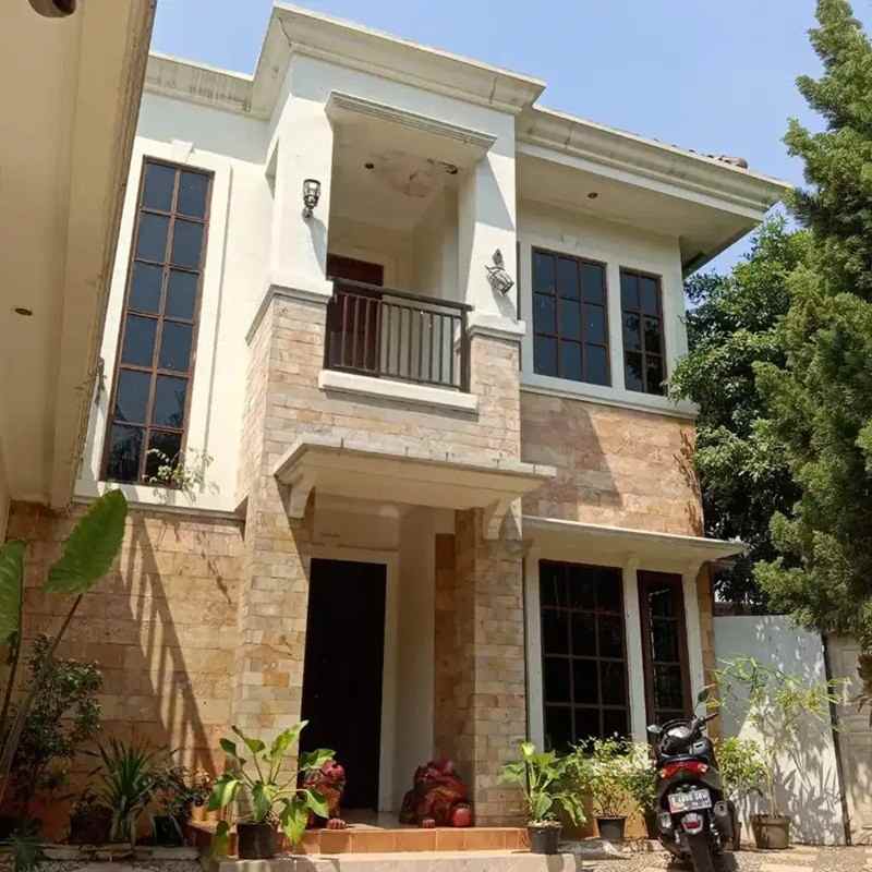 dijual rumah taman kenari nusantara