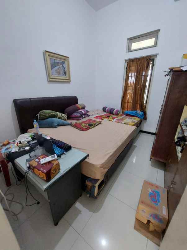 dijual rumah tenggilis