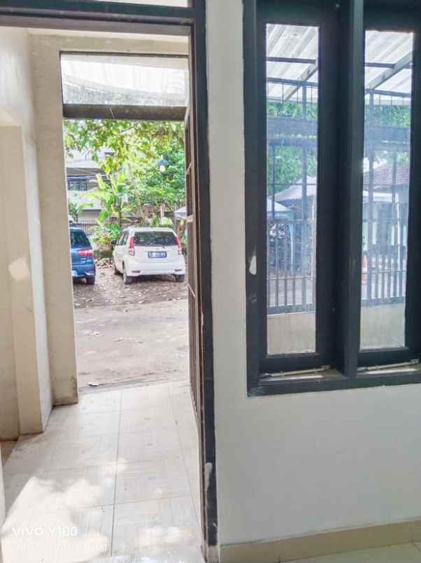 dijual rumah turangga