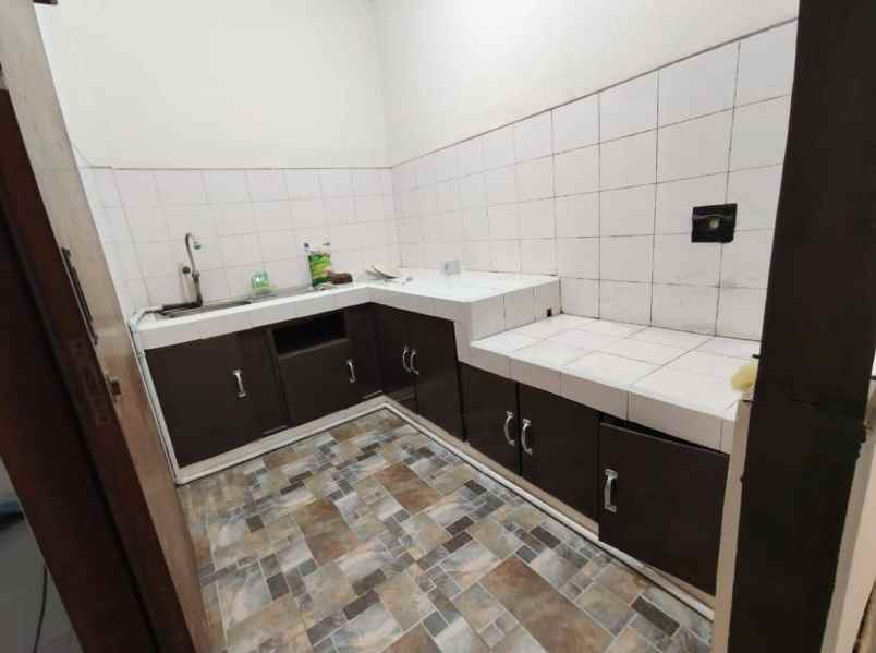 dijual rumah waru indah